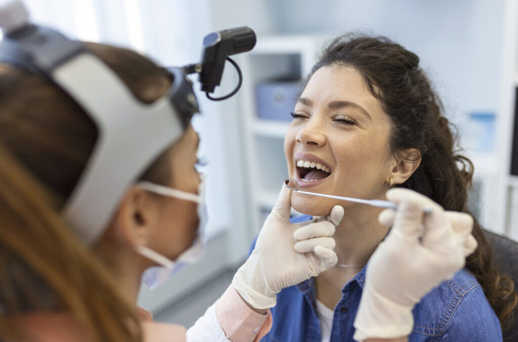 3 Techniques for Dental Implant Maintenance