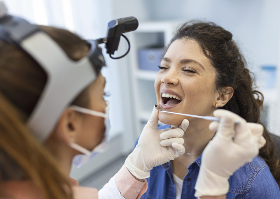 3 Techniques for Dental Implant Maintenance
