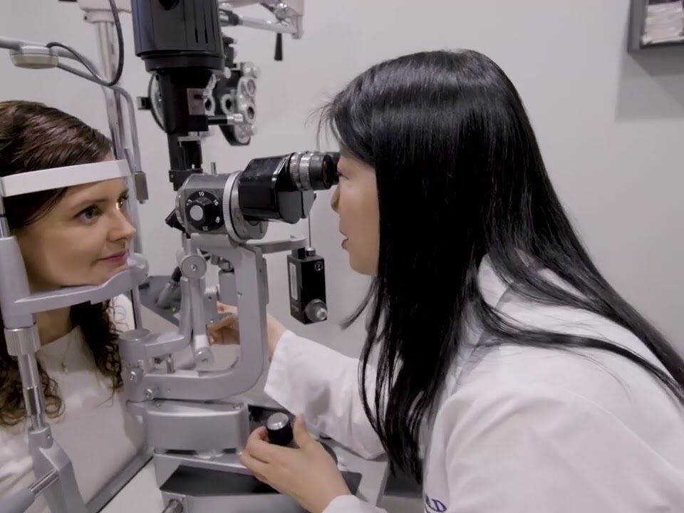 Choosing the Right Doctor for Laser Vision Correction Procedures